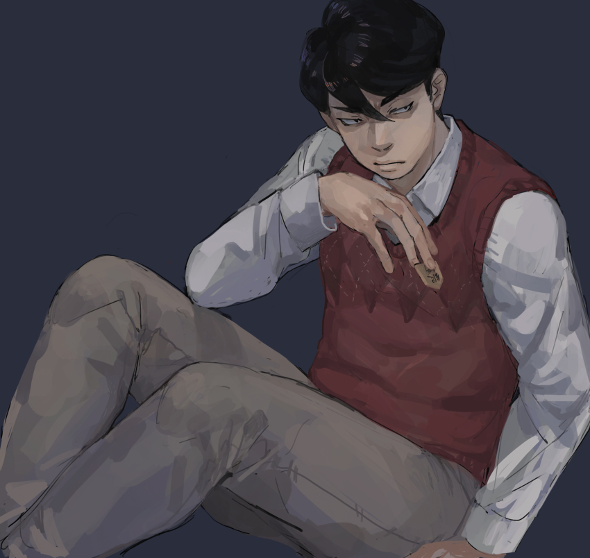 1boy, argyle, black_eyes, black_hair, feet_out_of_frame, grey_background, grey_pants, hair_between_eyes