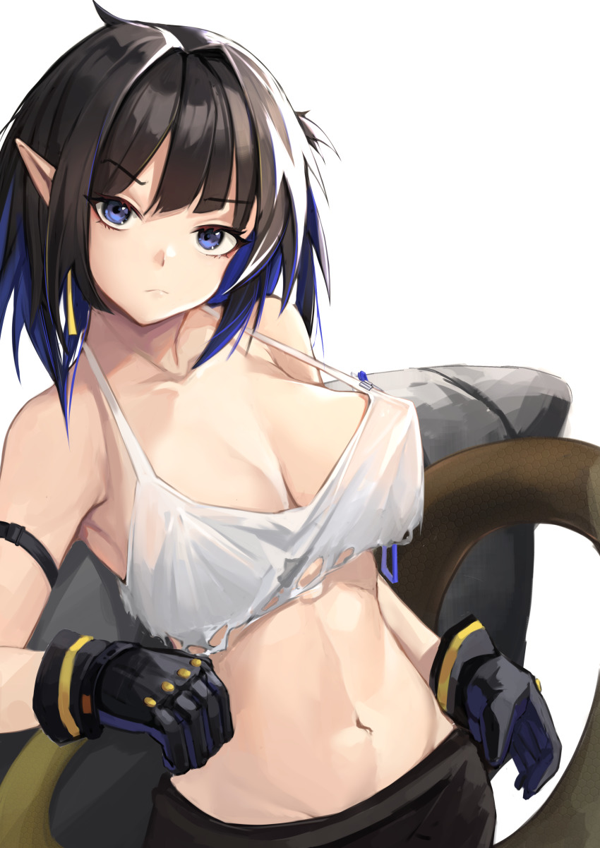 1girl, absurdres, arknights, arm_strap, bare_arms, bare_shoulders, black_gloves, black_hair, blue_eyes, blue_hair, breasts, camisole, cleavage, commentary_request, crop_top, eunectes_(arknights), eunectes_(forgemaster)_(arknights), gloves, head_tilt, highres, kuroja, large_breasts, looking_at_viewer, midriff, multicolored_hair, navel, official_alternate_costume, pointy_ears, short_hair, simple_background, snake_tail, solo, spaghetti_strap, stomach, tail, upper_body, white_background