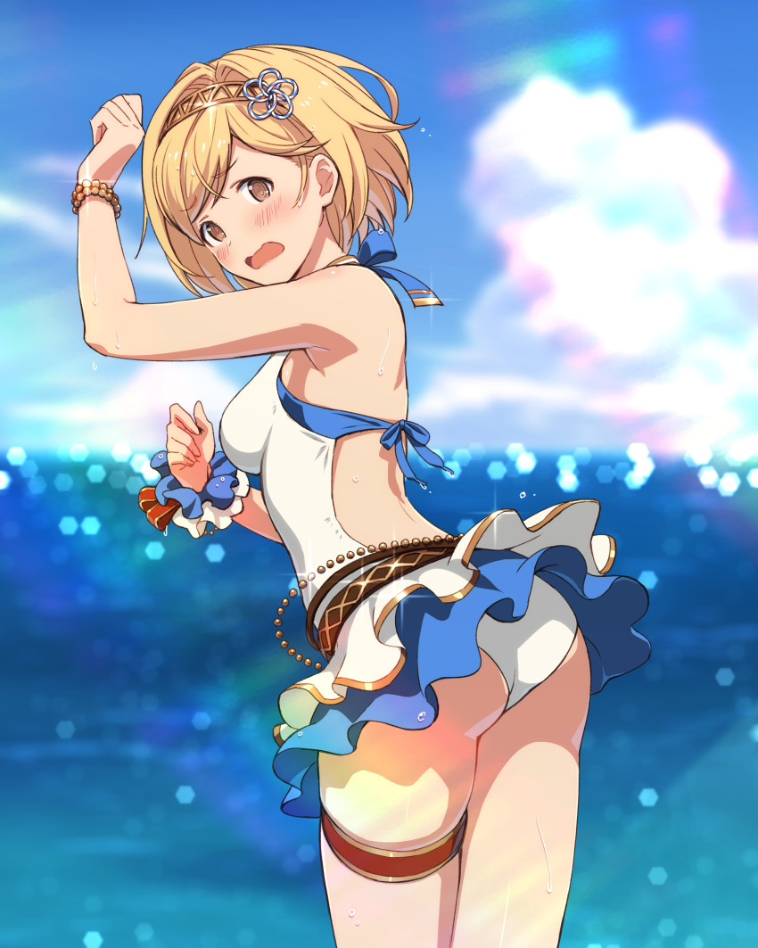 1girl, @_@, absurdres, ass, back, belly_chain, blonde_hair, blue_sky, blurry, blurry_background, blush, bob_cut, bracelet, brown_eyes, brown_hairband, cloud, cloudy_sky, commentary_request, cowboy_shot, day, djeeta_(granblue_fantasy), djeeta_(summer)_(granblue_fantasy), from_behind, frown, granblue_fantasy, hair_ornament, hairband, halterneck, hanosuke, highres, horizon, jewelry, leaning_forward, looking_at_viewer, looking_back, ocean, one-piece_swimsuit, open_mouth, outdoors, scrunchie, short_hair, sky, solo, sparkle, standing, swept_bangs, swimsuit, swimsuit_skirt, thigh_strap, white_one-piece_swimsuit, wrist_scrunchie