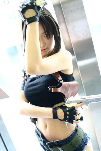 1girl, beretta_92, black_lagoon, cosplay, cosplay_photo, crop_top, cutoffs, denim