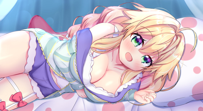 1girl, ahoge, azur_lane, blonde_hair, breasts, cleavage, collarbone, fj_hatsu