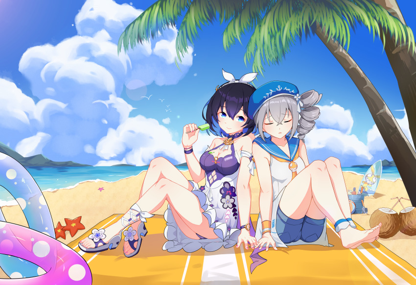 2girls, :o, absurdres, ai_ke_le_de_xiao_hong, antenna_hair, bare_shoulders, barefoot, beach