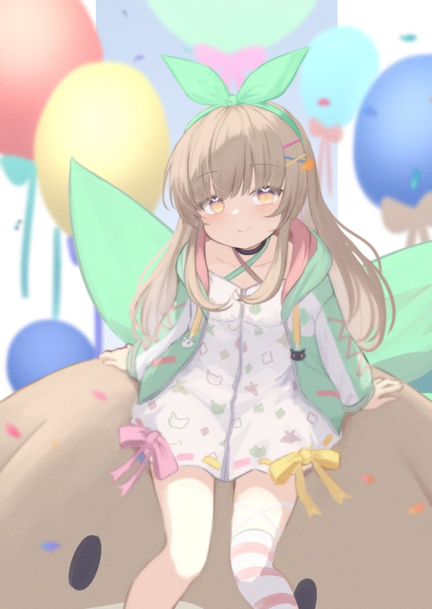 1girl, absurdres, balloon, bebe_(nanahira), blunt_bangs, blurry, blurry_background, commentary