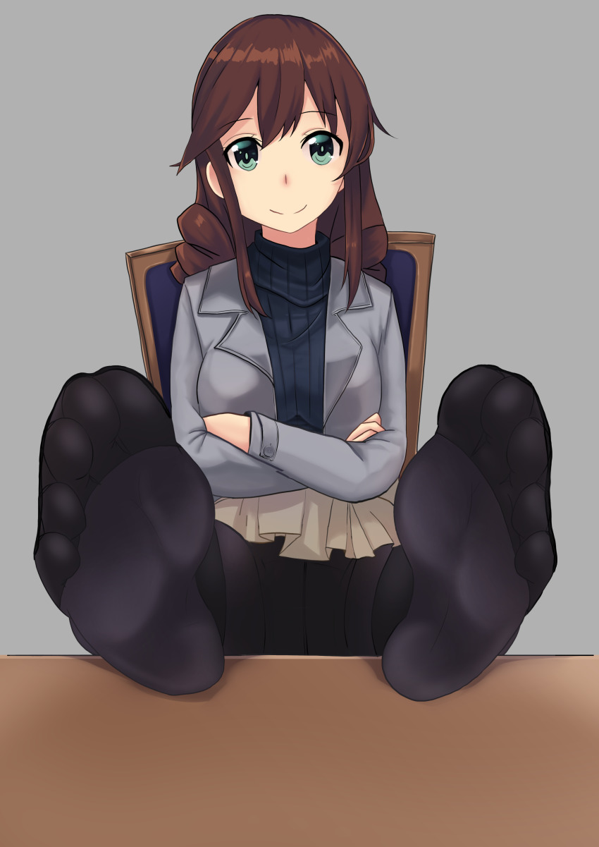1girl, absurdres, brown_hair, dodo_(purofu_hitsudoku), feet, female_focus, foot_focus, green_eyes