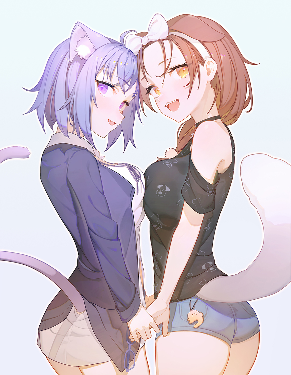 2girls, ahoge, alternate_costume, animal_ear_fluff, animal_ears, ass, black_jacket, black_shirt