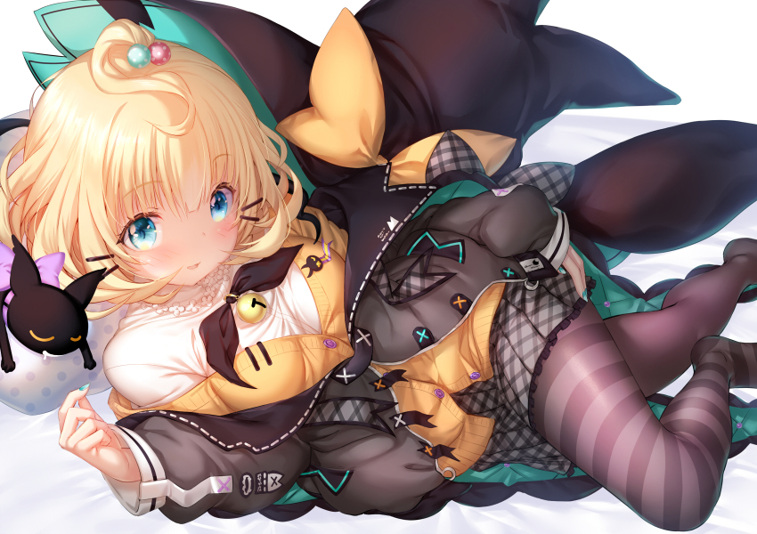 1girl, black_cat, black_hat, black_jacket, black_skirt, blonde_hair, blue_eyes, bow