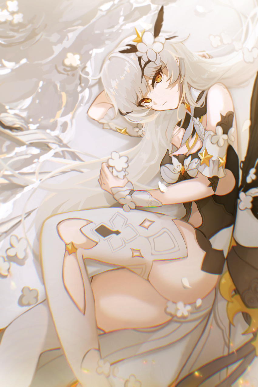 1girl, absurdres, akashin, bare_shoulders, beach, breasts, cleavage, closed_mouth