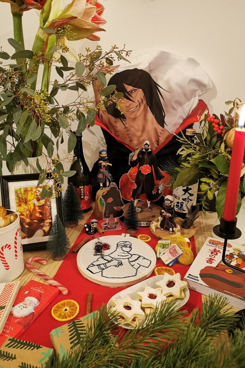 1boy, 2d_dating, alcohol, alternate_costume, black_cloak, black_hair, box, candle