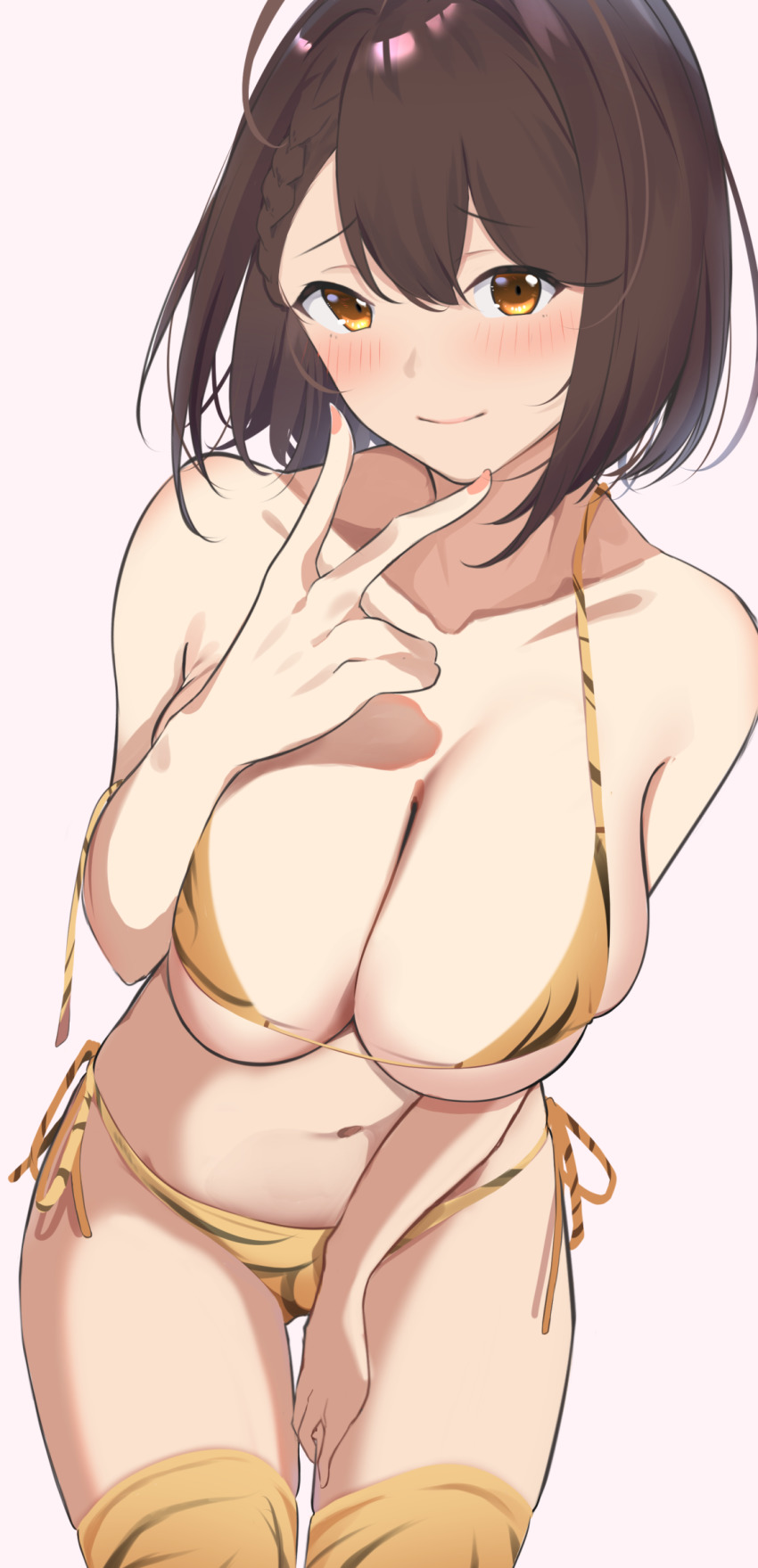 1girl, ahoge, animal_print, azur_lane, baltimore_(azur_lane), bare_shoulders, bikini, blush, braid, breasts, brown_hair, cleavage, closed_mouth, collarbone, commentary_request, cowboy_shot, french_braid, hair_between_eyes, hand_up, highres, large_breasts, looking_at_viewer, mattyazuki, navel, short_hair, side-tie_bikini_bottom, sidelocks, simple_background, skindentation, smile, solo, stomach, swimsuit, thighhighs, tiger_print, v, yellow_bikini, yellow_eyes, yellow_thighhighs