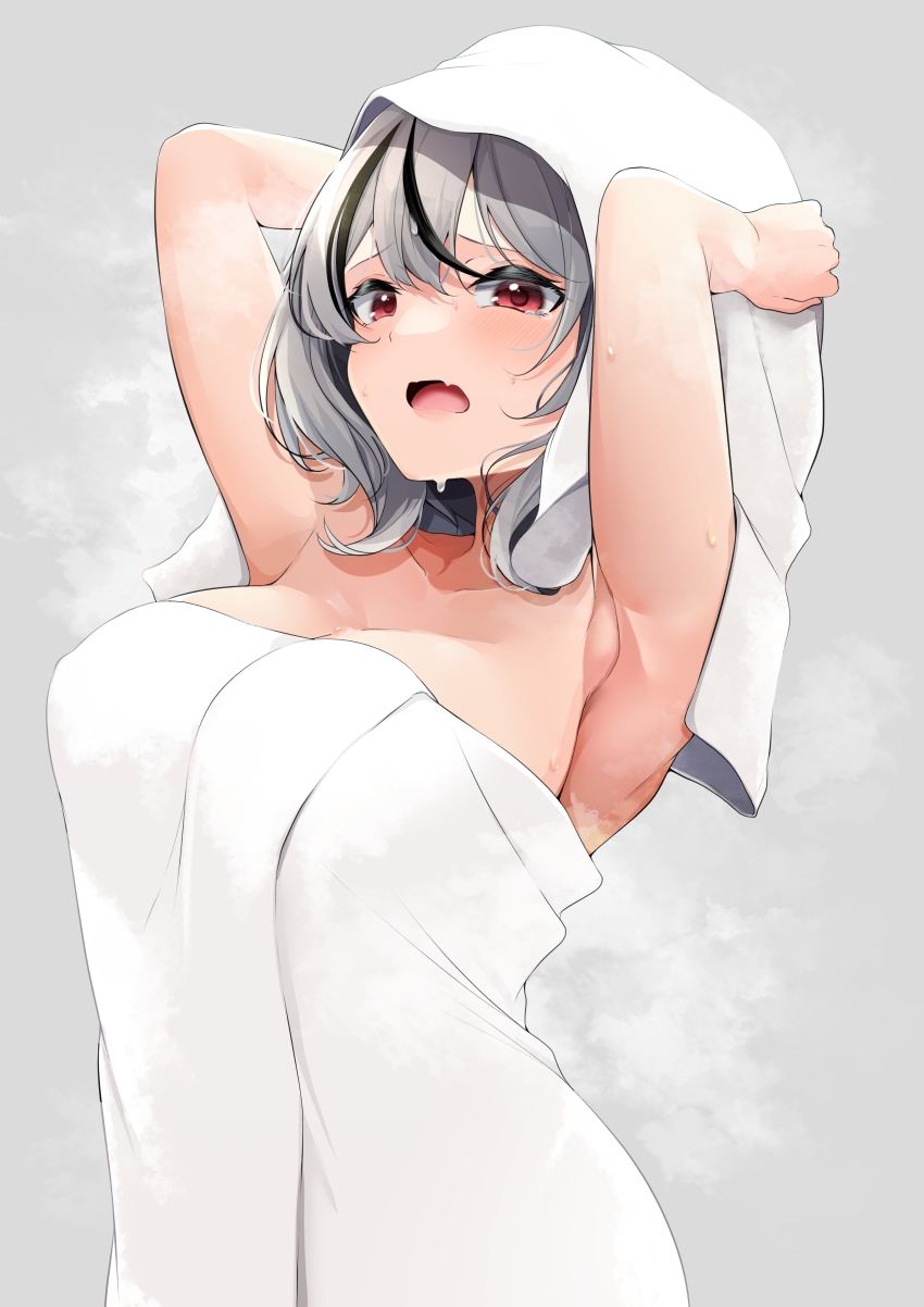 1girl, absurdres, armpits, arms_up, bare_arms, black_hair, blush, breasts, cleavage, drying, drying_hair, drying_own_hair, fang, grey_background, highres, hololive, large_breasts, looking_at_viewer, minato_yu, multicolored_hair, naked_towel, open_mouth, red_eyes, sakamata_chloe, silver_hair, simple_background, skin_fang, solo, streaked_hair, tearing_up, tears, towel, two-tone_hair, upper_body, virtual_youtuber, water_drop, wet, wet_hair