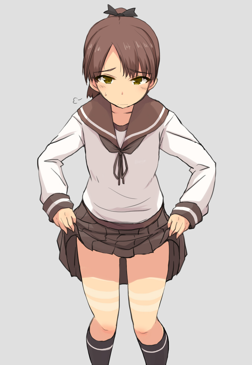 1girl, alternate_sleeve_length, brown_eyes, brown_hair, brown_sailor_collar, brown_skirt, commentary_request, cowboy_shot