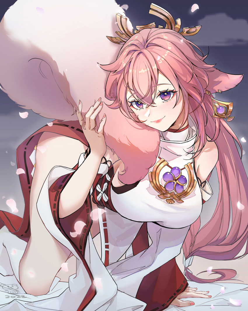 1girl, animal_ears, bare_shoulders, bear_minstrel, breasts, eyelashes, fox_ears, fox_girl