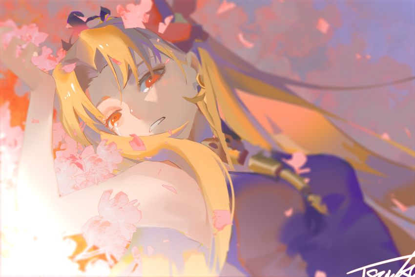 1girl, absurdres, artist_name, black_shirt, blonde_hair, chinese_commentary, commentary_request, ereshkigal_(fate)