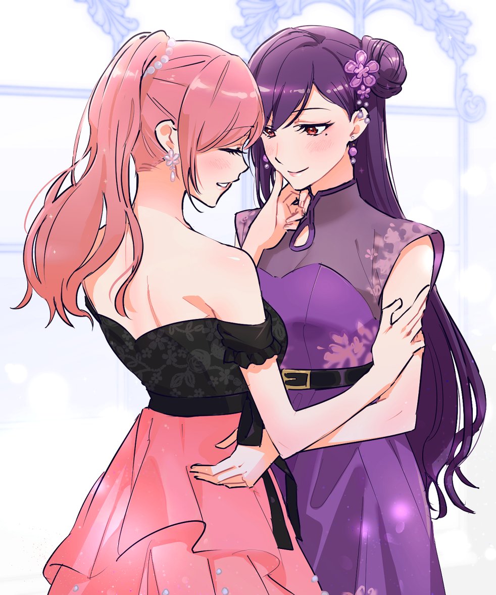 2girls, alternate_hairstyle, bare_arms, bare_shoulders, belt, belt_buckle, black_belt, black_shirt, blush, breasts, buckle, closed_eyes, closed_mouth, commentary_request, cowboy_shot, dee0333, dress, earrings, facing_another, floral_print, flower, flower_earrings, gradient_background, grey_background, hair_bun, hair_flower, hair_ornament, hand_on_another's_arm, hand_on_another's_chin, hand_on_another's_hip, hands_up, high-waist_skirt, high_ponytail, jewelry, korean_commentary, layered_skirt, liu_mei_fan, long_hair, looking_at_another, medium_breasts, mole, mole_under_eye, multiple_girls, nape, off-shoulder_shirt, off_shoulder, official_alternate_costume, parted_lips, pearl_hair_ornament, pink_hair, pink_skirt, ponytail, print_dress, print_shirt, profile, purple_dress, purple_flower, purple_hair, red_eyes, shirt, short_sleeves, shoujo_kageki_revue_starlight, shoujo_kageki_revue_starlight_-re_live-, single_hair_bun, skirt, smile, standing, swept_bangs, tsuruhime_yachiyo, very_long_hair, white_background, window, yuri