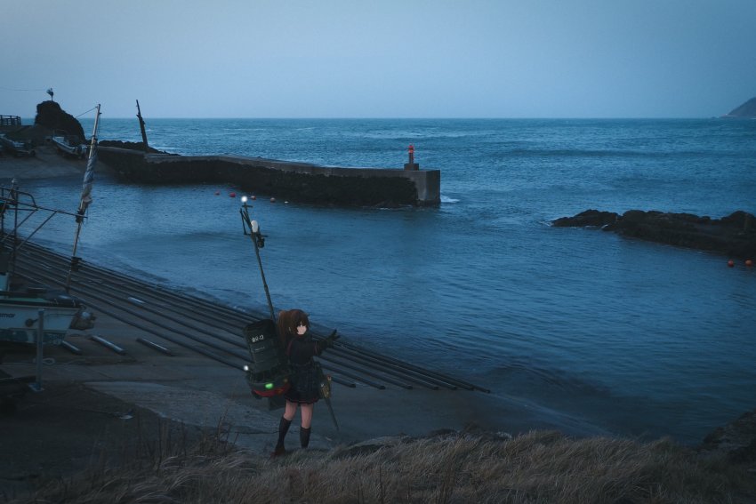 1girl, absurdres, alternate_costume, black_gloves, black_serafuku, black_skirt, black_socks, brown_eyes, camouflage, closed_mouth, commentary, fumizuki_(kancolle), gloves, grass, highres, kantai_collection, kneehighs, long_hair, looking_at_viewer, ocean, outdoors, photo_background, pleated_skirt, rigging, sailor_collar, school_uniform, serafuku, skirt, sky, socks, solo, standing, untranslatable_commentary, tsukigime, v, water