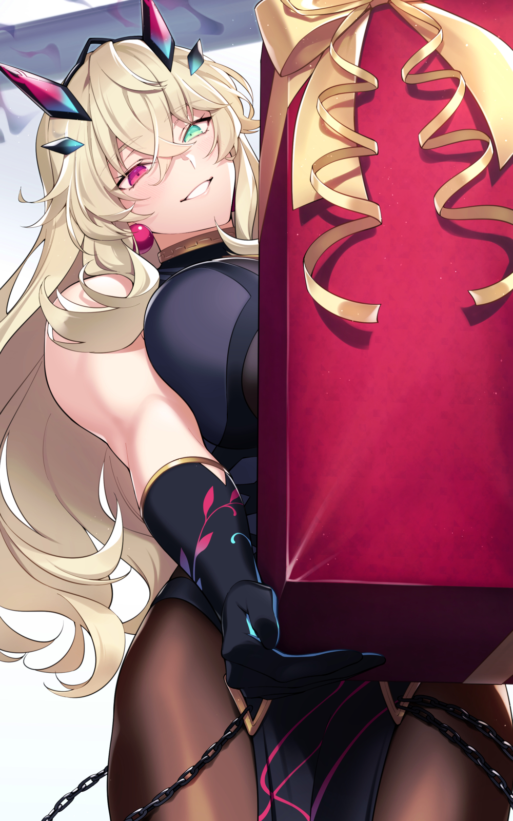 1girl, 7dango7, bare_shoulders, black_dress, black_gloves, blonde_hair, box, breasts, brown_pantyhose, chain, dress, earrings, elbow_gloves, barghest_(fate), barghest_(second_ascension)_(fate), fate/grand_order, fate_(series), gift, gift_box, gloves, green_eyes, grin, heterochromia, highres, horns, jewelry, large_breasts, long_hair, looking_at_viewer, pantyhose, pelvic_curtain, red_eyes, smile, solo, thighs