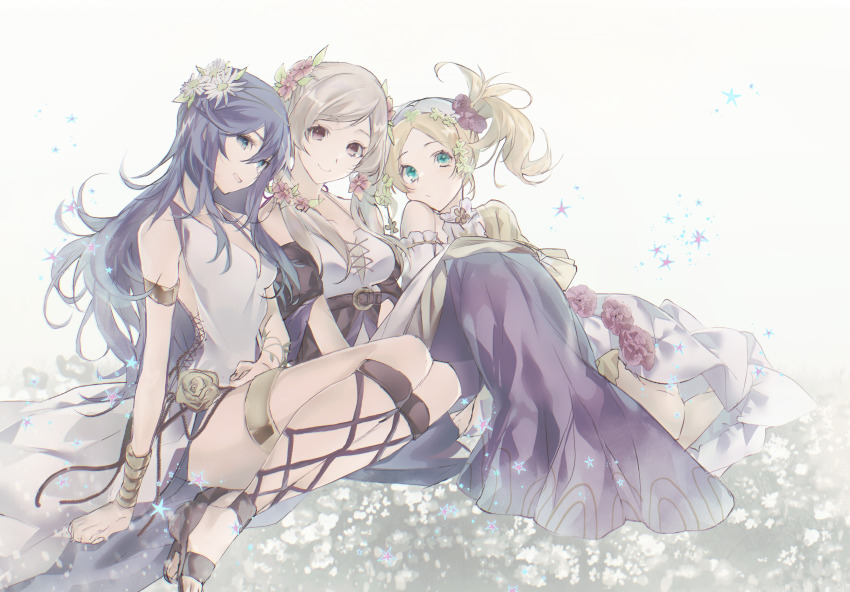 3girls, alternate_costume, aqua_eyes, armlet, armpit_crease, aunt_and_niece, bare_arms, bare_shoulders