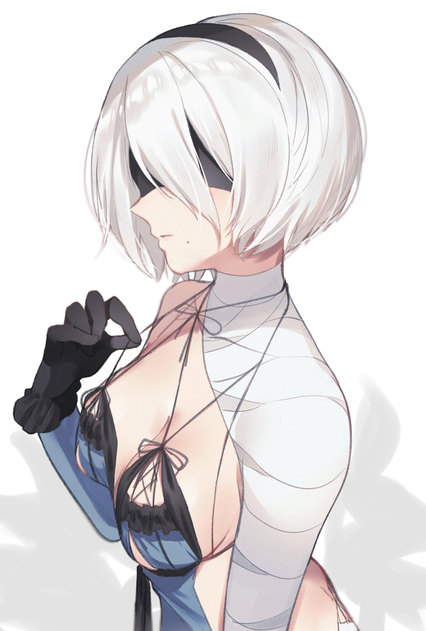 1girl, bandaged_arm, bandages, black_gloves, black_hairband, breasts, cleavage, cosplay, covered_eyes, gloves, hairband, highres, kaine_(nier), kaine_(nier)_(cosplay), large_breasts, looking_at_viewer, mole, mole_under_mouth, nier, nier:automata, nier_(series), nozawa_noko, short_hair, sideboob, silver_hair, strap_gap, upper_body, white_background, 2b_(nier:automata)