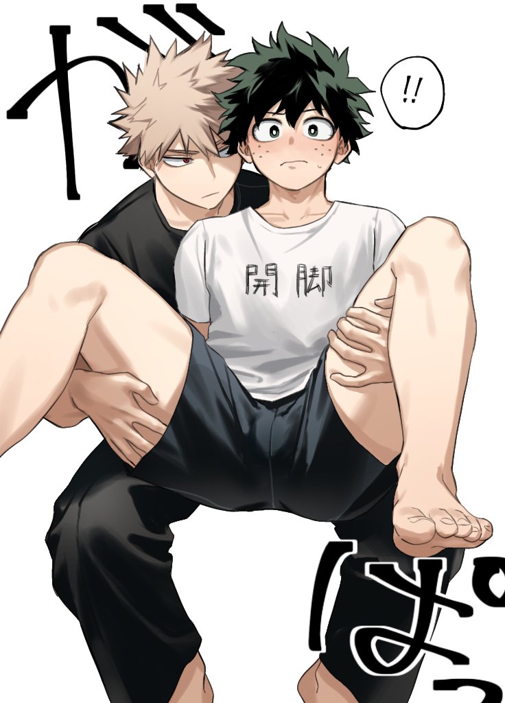 !, !!, 2boys, bakugou_katsuki, barefoot, blonde_hair, blush, boku_no_hero_academia, collarbone, cut_(nifuhami_35), feet, freckles, green_eyes, green_hair, groping, hand_on_thigh, holding_person, looking_at_another, male_focus, midoriya_izuku, multiple_boys, red_eyes, shirt, shorts, simple_background, speech_bubble, spiked_hair, sweatdrop, white_background, white_shirt, yaoi