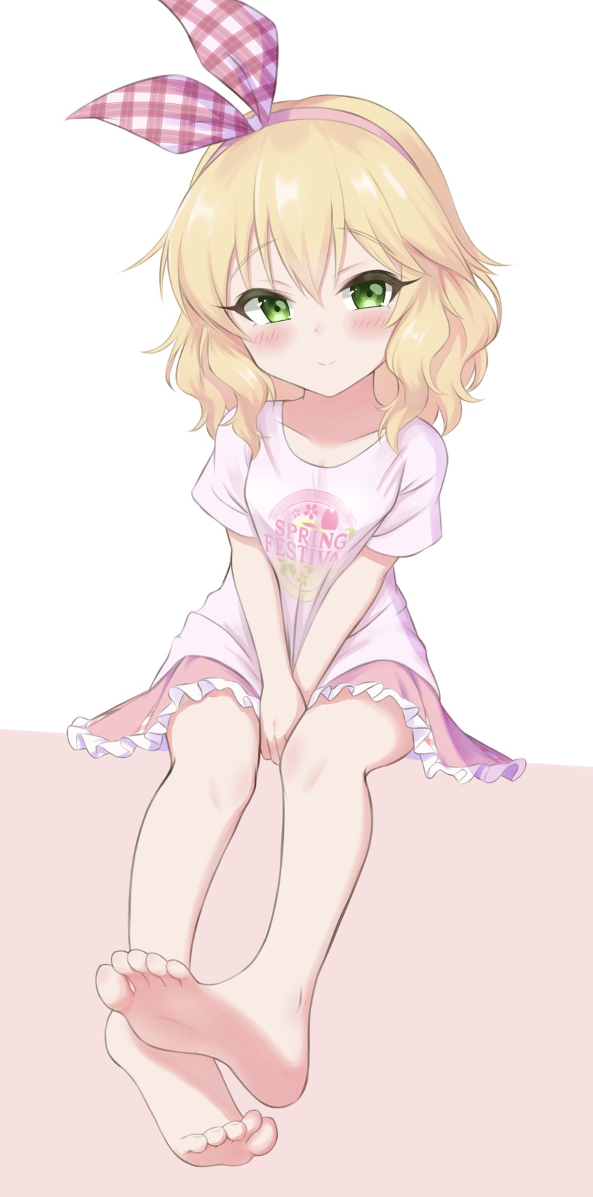 1girl, absurdres, barefoot, between_legs, blonde_hair, blush, bow, feet, foot_focus, foreshortening, green_eyes, hair_bow, hand_between_legs, highres, idolmaster, idolmaster_cinderella_girls, idolmaster_cinderella_girls_starlight_stage, legs, minamoto0408, minamoto_tarou, pink_shirt, pink_skirt, ribbon, sakurai_momoka, shirt, short_hair, short_sleeves, sitting, skirt, smile, soles, solo, thighs, toes