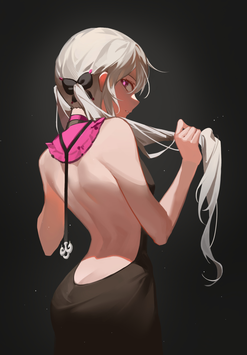 1girl, absurdres, ass, back, back_focus, backless_dress, backless_outfit, bare_back, black_background, black_bow, black_bowtie, black_dress, bow, bowtie, breasts, butt_crack, dress, from_behind, ghost, gradient_background, grey_hair, hands_in_own_hair, highres, lai_dou_laile_555, long_hair, looking_at_viewer, low_twintails, nijisanji, nijisanji_en, no_bra, missing_headwear, pink_scarf, purple_eyes, reimu_endou, scarf, sleeveless, small_breasts, solo, twintails, virtual_youtuber