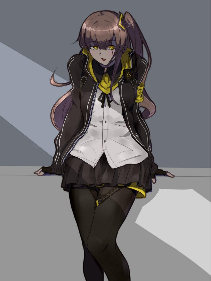 1girl, arms_behind_back, black_gloves, black_jacket, black_pantyhose, black_skirt, blouse, brown_hair, chinese_commentary, feet_out_of_frame, fingerless_gloves, girls'_frontline, gloves, hassan_(diaoyagld), highres, jacket, long_hair, looking_at_viewer, neck_ribbon, open_clothes, open_jacket, open_mouth, pantyhose, ribbon, scar, scar_across_eye, scar_on_face, shirt, side_ponytail, simple_background, skirt, solo, standing, twitter_username, ump45_(girls'_frontline), white_shirt, yellow_eyes