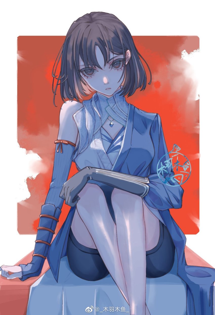 1girl, arm_on_knee, asymmetrical_sleeves, bare_legs, brown_hair, chinese_clothes, dark, frown