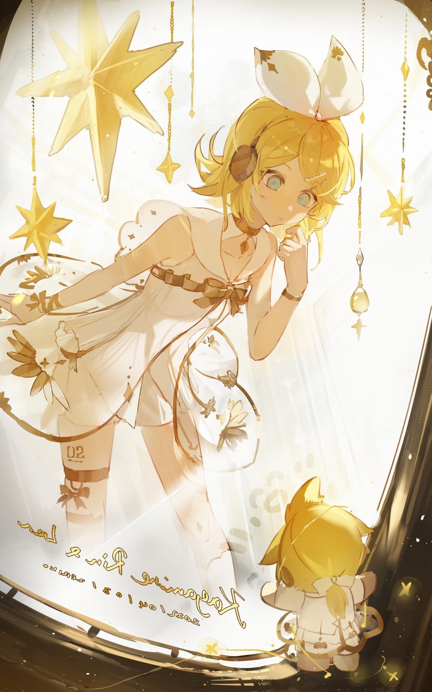 ^_^, absurdres, blonde_hair, blue_eyes, bow, chibi, closed_eyes, dress, glass_writing, gramophone_len, hair_bow, hand_up, headphones, highres, kagamine_len, kagamine_rin, miku_symphony_(vocaloid), mini_person, miniboy, mirrored_text, official_alternate_costume, ribbon, short_dress, short_hair, solo_focus, vocaloid, zeriko