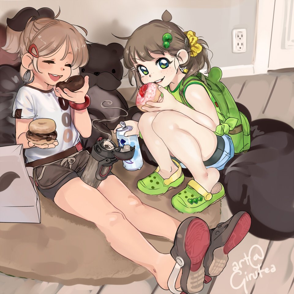 2girls, ahoge, artist_name, backpack, bag, bean_bag_chair, black_shorts, blue_eyes