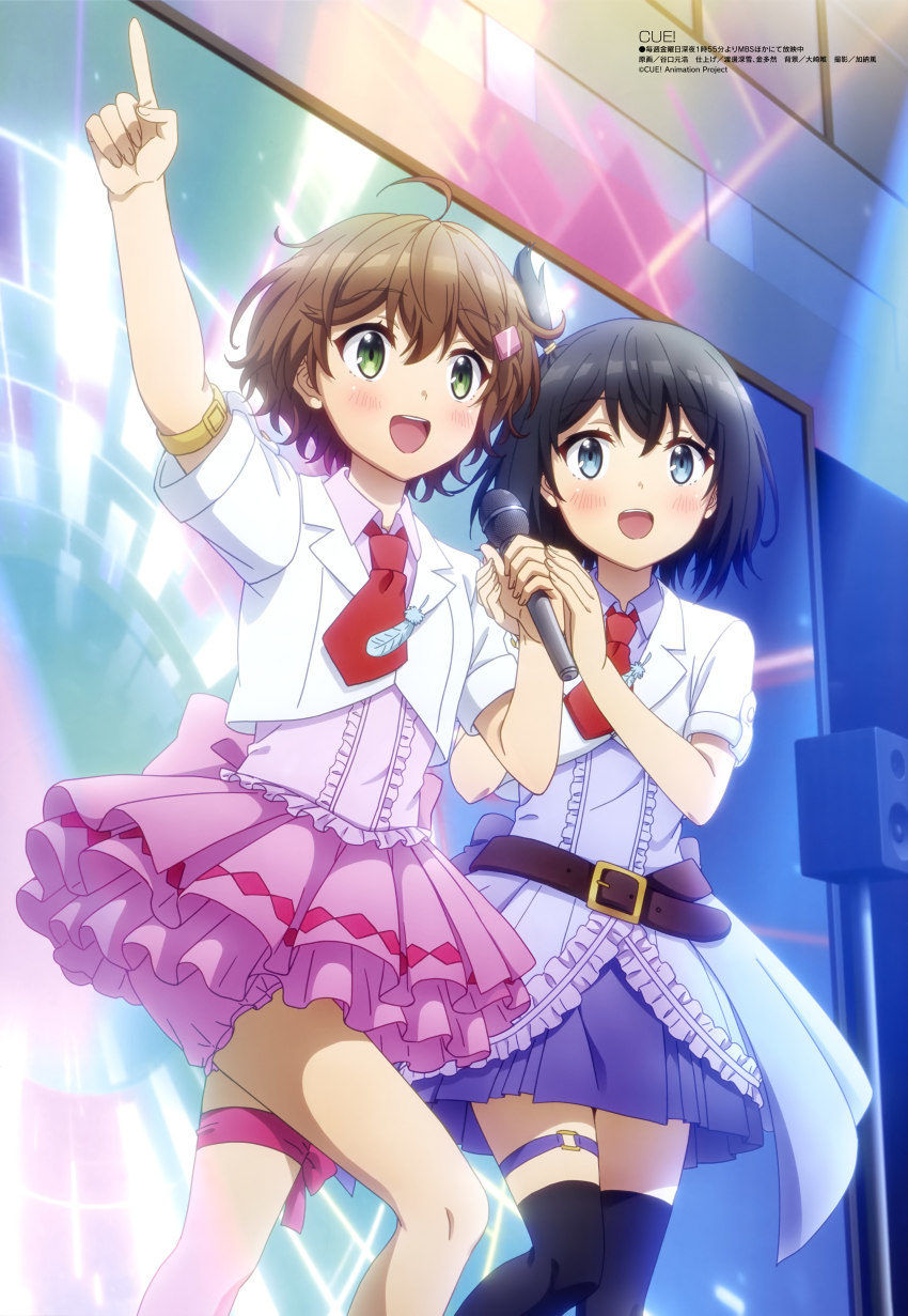 2girls, absurdres, black_hair, blue_eyes, brown_hair, cue!, eniwa_airi, green_eyes