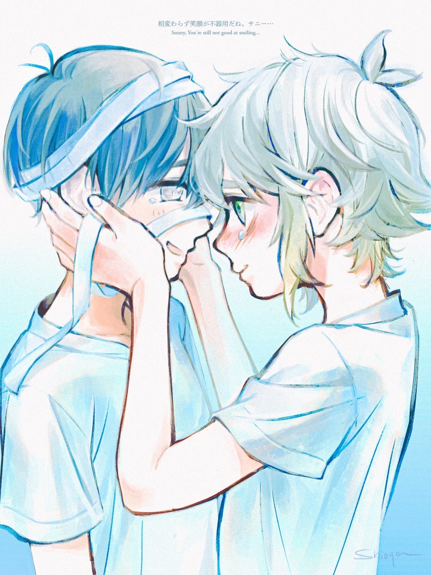 2boys, bandage_over_one_eye, basil_(faraway)_(omori), basil_(hospital_gown)_(omori), basil_(omori), bilingual_text, black_hair, blonde_hair, blue_background, blush, closed_mouth, collarbone, crying, crying_with_eyes_open, green_eyes, grey_eyes, head_grab, highres, mixed-language_text, multiple_boys, omori, open_mouth, shioya_(shioya_omo), shirt, short_hair, short_sleeves, smile, spoilers, sunny_(hospital_gown)_(omori), sunny_(omori), tears, white_background, white_shirt