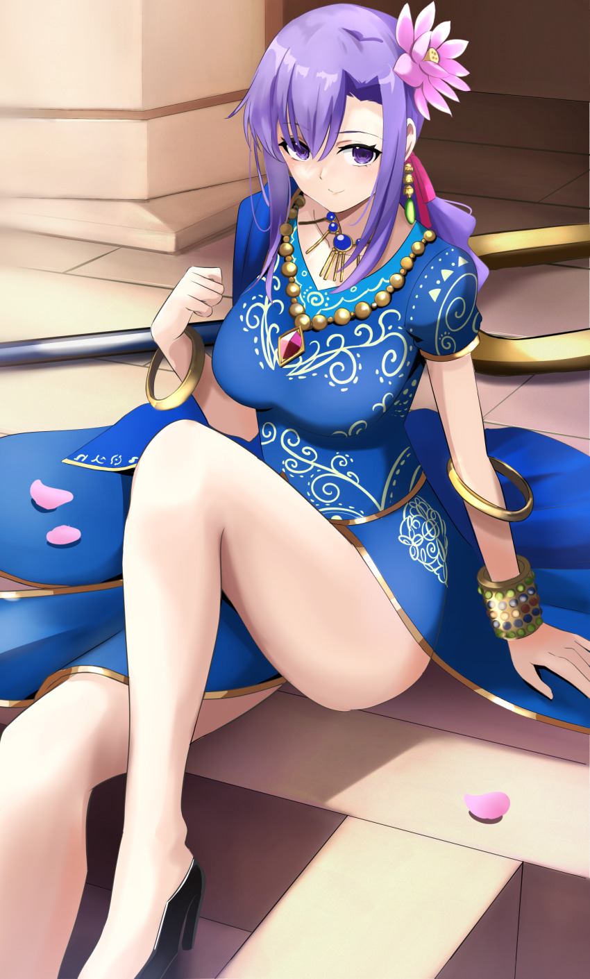 1girl, absurdres, arm_up, bare_legs, black_footwear, blue_dress, bracelet, bracer, closed_mouth, commentary, commission, dress, earrings, fate/grand_order, fate_(series), feet_out_of_frame, flower, hair_flower, hair_ornament, hand_on_floor, high_heels, highres, jewelry, legs, light_blush, long_hair, looking_at_viewer, manjirou_(manji_illust), matou_sakura, necklace, on_floor, parvati_(fate), parvati_(third_ascension)_(fate), pixiv_commission, purple_eyes, purple_hair, sidelocks, smile, solo, thighs
