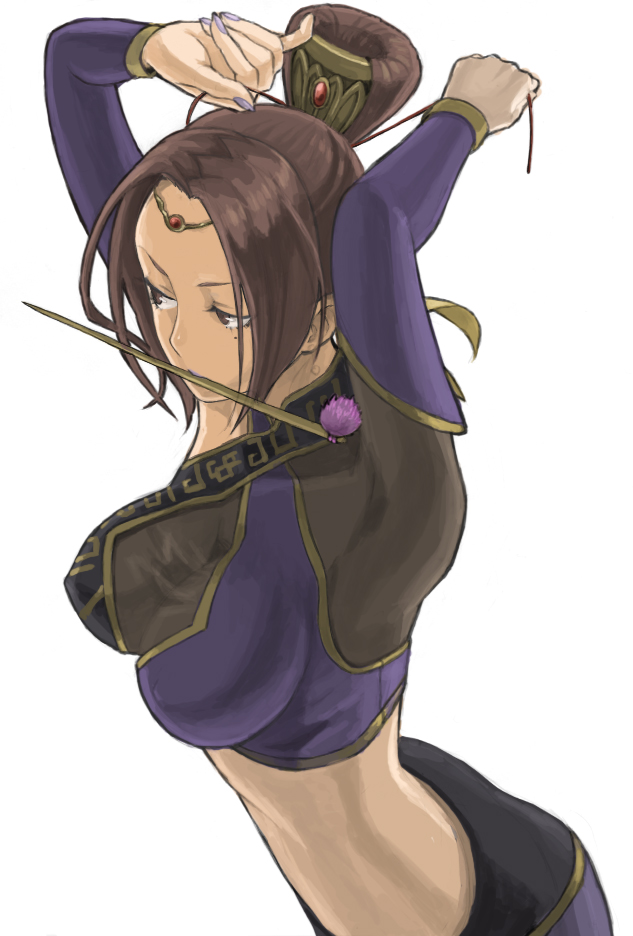 1girl, adjusting_hair, breasts, brown_hair, chinese_clothes, circlet, cleavage, dark-skinned_female, dark_skin, female_focus, metalinu, midriff, mole, mouth_hold, shin_sangoku_musou, solo, zhenji_(shin_sangoku_musou)