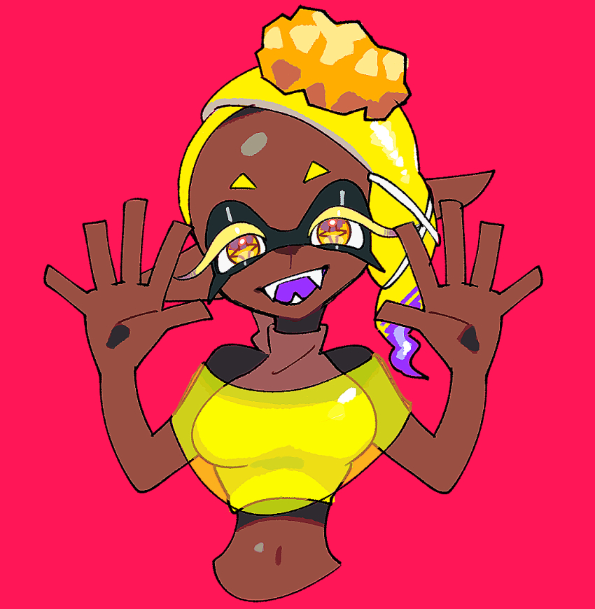 1girl, :d, bare_shoulders, blonde_hair, breasts, colored_eyelashes, crop_top, cross-shaped_pupils, dark-skinned_female, dark_skin, fangs, food, food_on_head, forehead, frye_(deep_cut_outfit)_(splatoon), frye_(splatoon), hands_up, inkling, kureson_(hayama_baa), long_hair, looking_at_viewer, medium_breasts, multicolored_hair, navel, nintendo, object_on_head, open_mouth, pink_background, pointy_ears, poncho, purple_hair, see-through_clothes, simple_background, sleeveless, smile, solo, splatoon_(series), splatoon_3, symbol-shaped_pupils, teeth, tempura, tentacle_hair, turtleneck, turtleneck_crop_top, two-tone_hair, yellow_crop_top, yellow_eyes