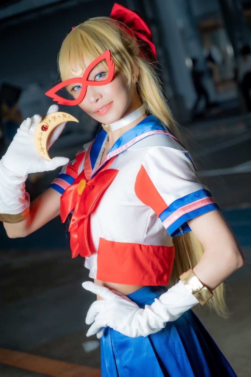 absurdres, aino_minako, aino_minako_(cosplay), bishoujo_senshi_sailor_moon, cosplay, highres, kyoko, sailor_v