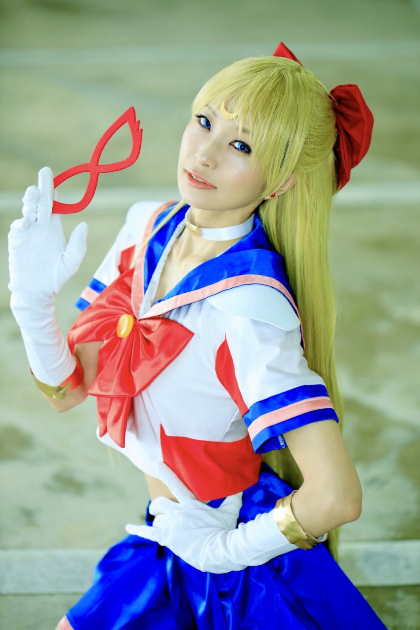 aino_minako, aino_minako_(cosplay), bishoujo_senshi_sailor_moon, cosplay, highres, kyoko, sailor_v, sailor_v_(cosplay)