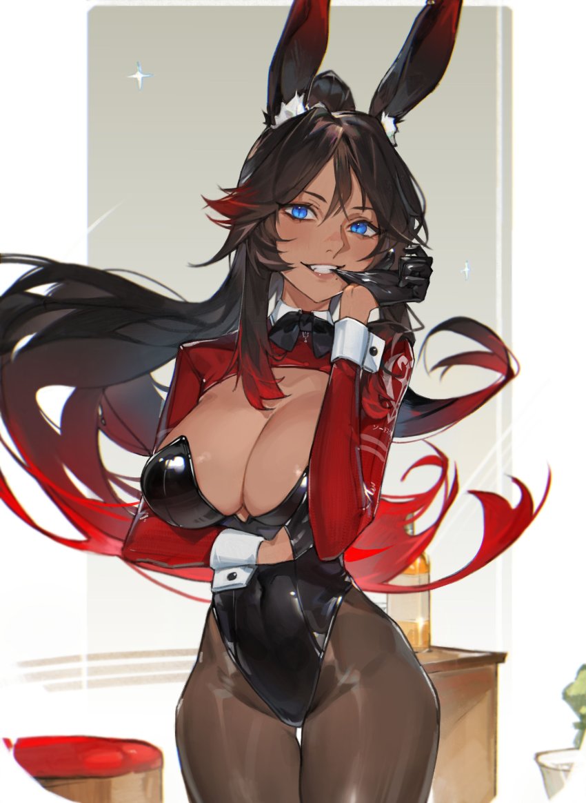 1girl, absurdres, animal_ears, black_bow, black_bowtie, blue_eyes, bow, bowtie, breasts, cleavage, cowboy_shot, dark-skinned_female, dark_skin, gift_art, gradient_hair, grin, highres, kirih_shiraishi_(sword_scream), large_breasts, long_hair, lucadark_art, mouth_hold, multicolored_hair, original, playboy_bunny, rabbit_ears, red_hair, shrug_(clothing), smile, solo, standing, teeth, wrist_cuffs