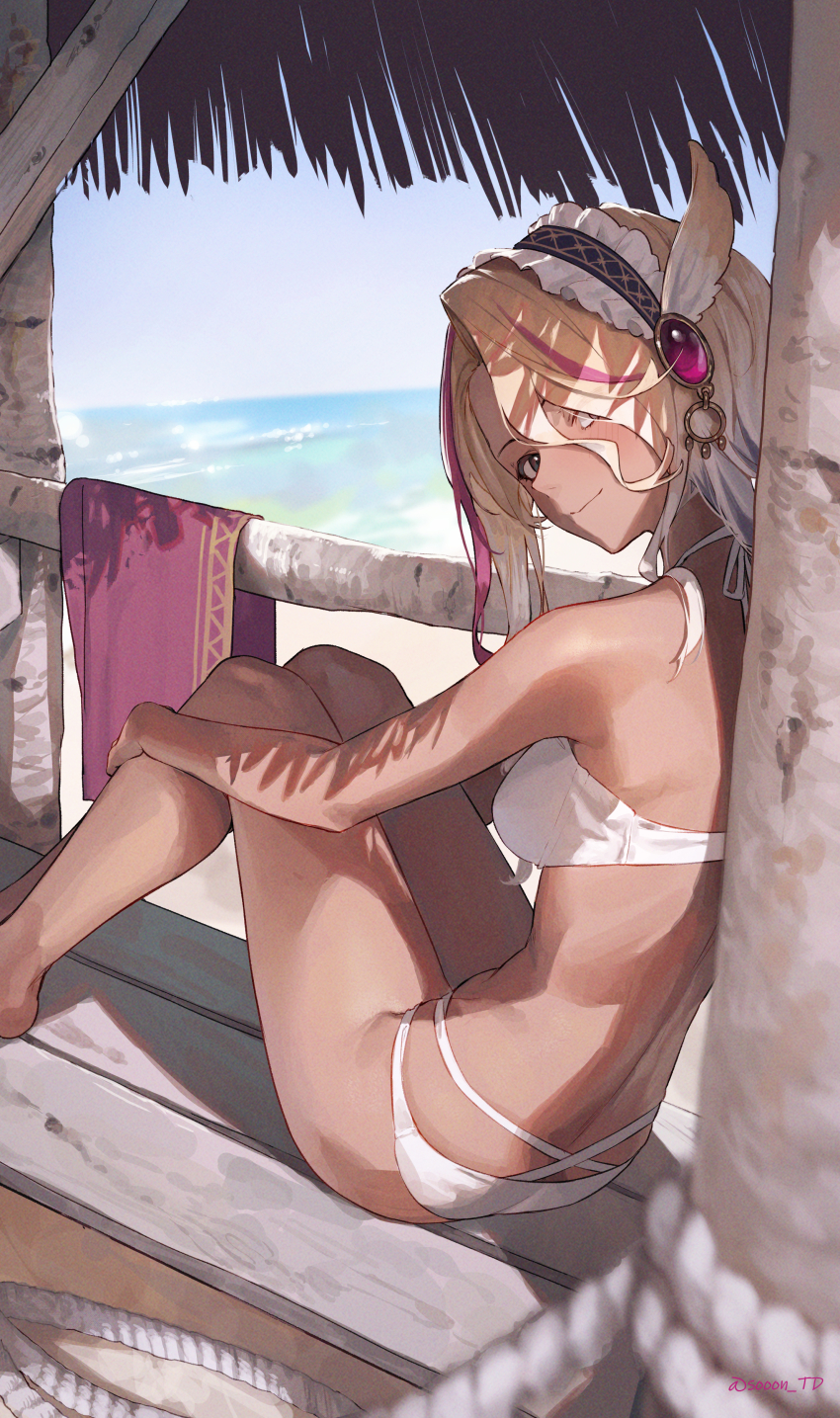 1girl, absurdres, against_tree, bare_arms, bare_legs, bare_shoulders, bikini, black_eyes, black_hairband, blonde_hair, breasts, closed_mouth, commission, dark-skinned_female, dark_skin, day, feet_out_of_frame, frilled_hairband, frills, from_side, hairband, highres, indie_virtual_youtuber, long_hair, looking_at_viewer, looking_to_the_side, medium_breasts, multicolored_hair, on_floor, outdoors, palm_tree, photoshop_(medium), purple_hair, senya_ichiya, sitting, skeb_commission, smile, solo, sooon, streaked_hair, swimsuit, towel, tree, two-tone_hair, virtual_youtuber, white_bikini
