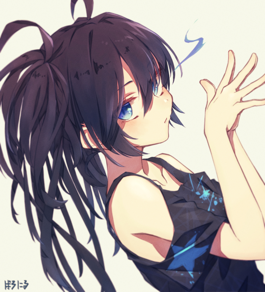 1girl, alternate_costume, baronilu, black_hair, black_rock_shooter, black_rock_shooter_(character), black_shirt, blue_eyes