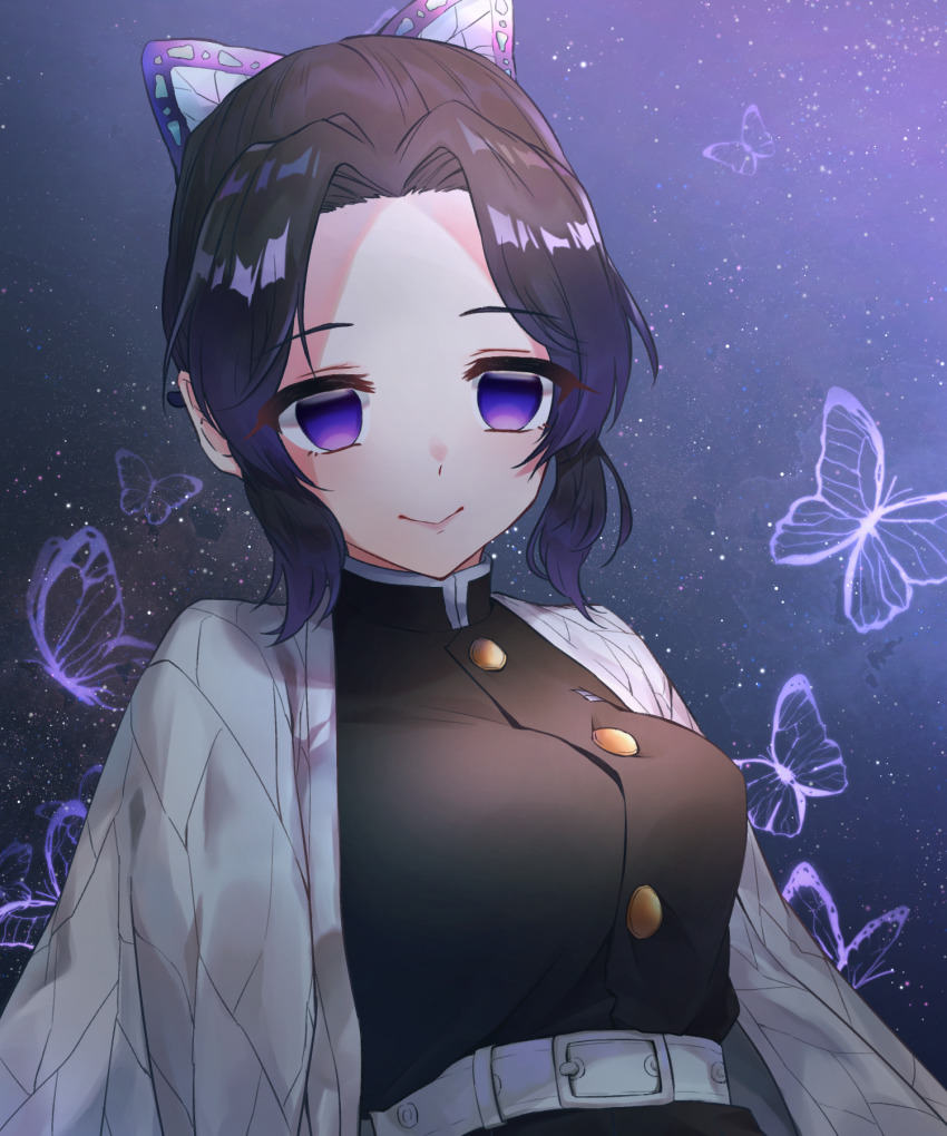 1girl, :>, belt, black_shirt, breasts, bug, butterfly, closed_mouth