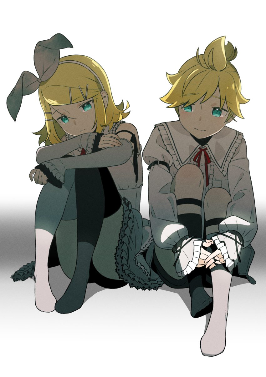 1boy, 1girl, 25-ji_len, 25-ji_nightcord_de._(project_sekai), 25-ji_rin, absurdres, asymmetrical_legwear, black_socks