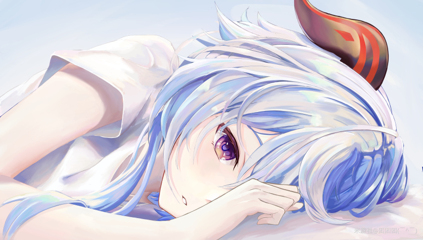 1girl, absurdres, alternate_costume, bare_arms, blue_background, blue_hair, blush, close-up