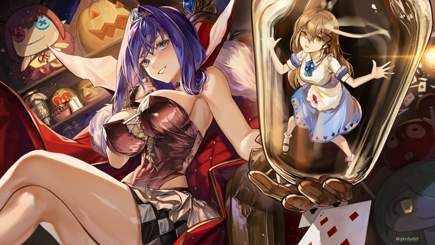 2girls, ahoge, alice's_adventures_in_wonderland, alice_(alice_in_wonderland), alice_(alice_in_wonderland)_(cosplay), alternate_costume, apron, bare_legs