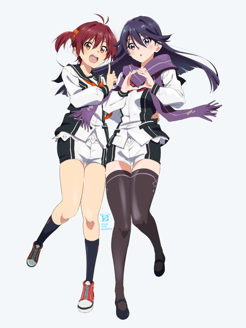 2girls, black_eyes, black_sailor_collar, black_thighhighs, brown_eyes, circle_hands, commentary_request, hair_flaps