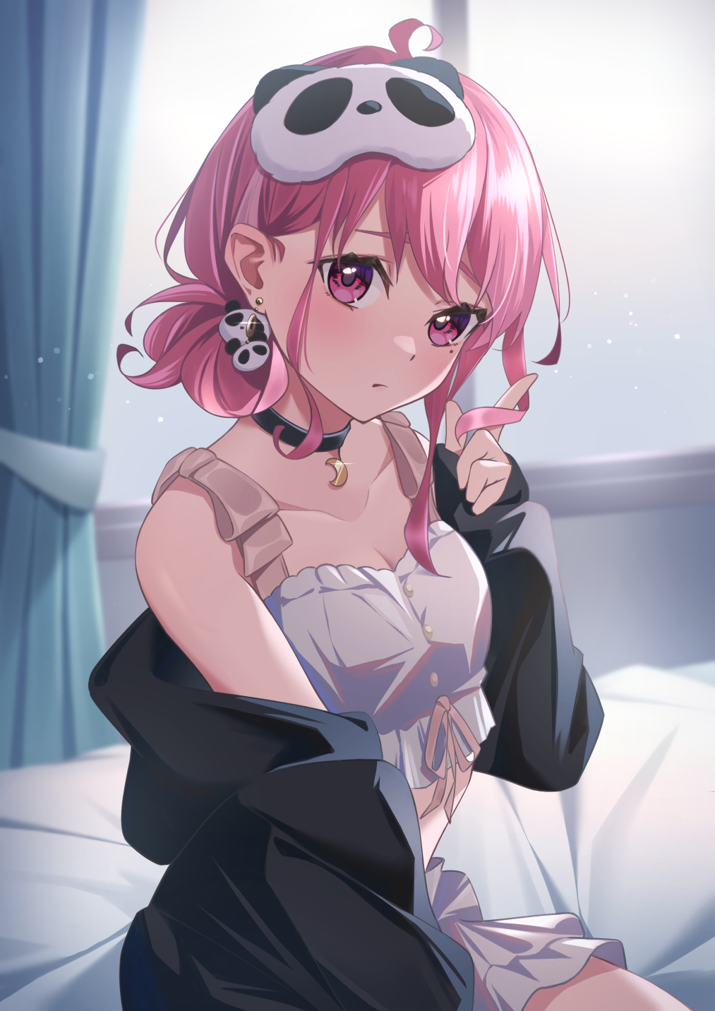 1girl, ahoge, black_choker, black_jacket, breasts, choker, cleavage, closed_mouth