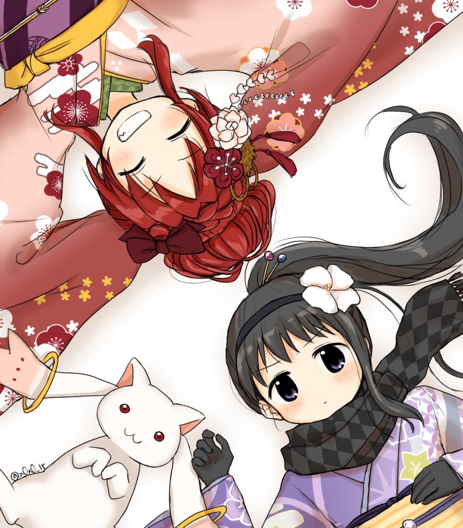 2girls, akemi_homura, akemi_homura_(haregi_ver.), argyle_clothes, argyle_scarf, black_gloves, black_hair, black_hairband