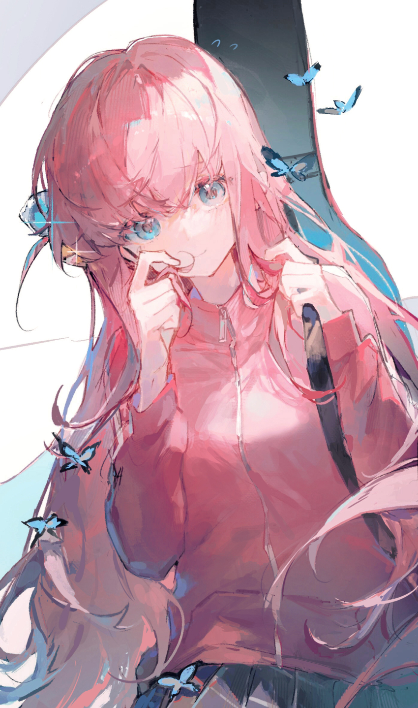 1girl, black_skirt, blue_butterfly, blue_eyes, bocchi_the_rock!, bug, butterfly, chinese_commentary, closed_mouth, commentary_request, gotoh_hitori, guitar_case, hair_between_eyes, hands_up, highres, holding_strap, insect, instrument_case, jacket, long_hair, looking_at_viewer, nonhaaa, pink_hair, pink_jacket, playing_with_own_hair, skirt, smile, solo, zipper, zipper_pull_tab