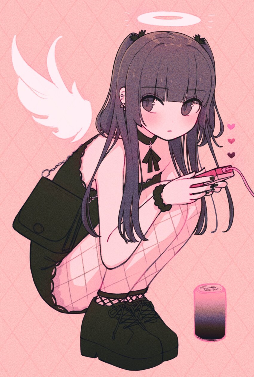 1girl, argyle_background, argyle_clothes, bag, bare_shoulders, black_bow, black_bowtie, black_choker