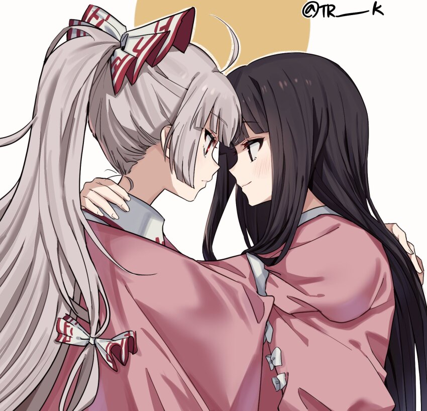 2girls, ahoge, artist_name, black_hair, bow, brown_eyes, closed_mouth, commentary, eye_contact, face-to-face, fujiwara_no_mokou, grey_hair, highres, houraisan_kaguya, hug, long_hair, long_sleeves, looking_at_another, multiple_girls, pink_shirt, ponytail, profile, red_bow, red_eyes, shirt, smile, tarako, touhou, upper_body, white_bow, wide_sleeves, yuri