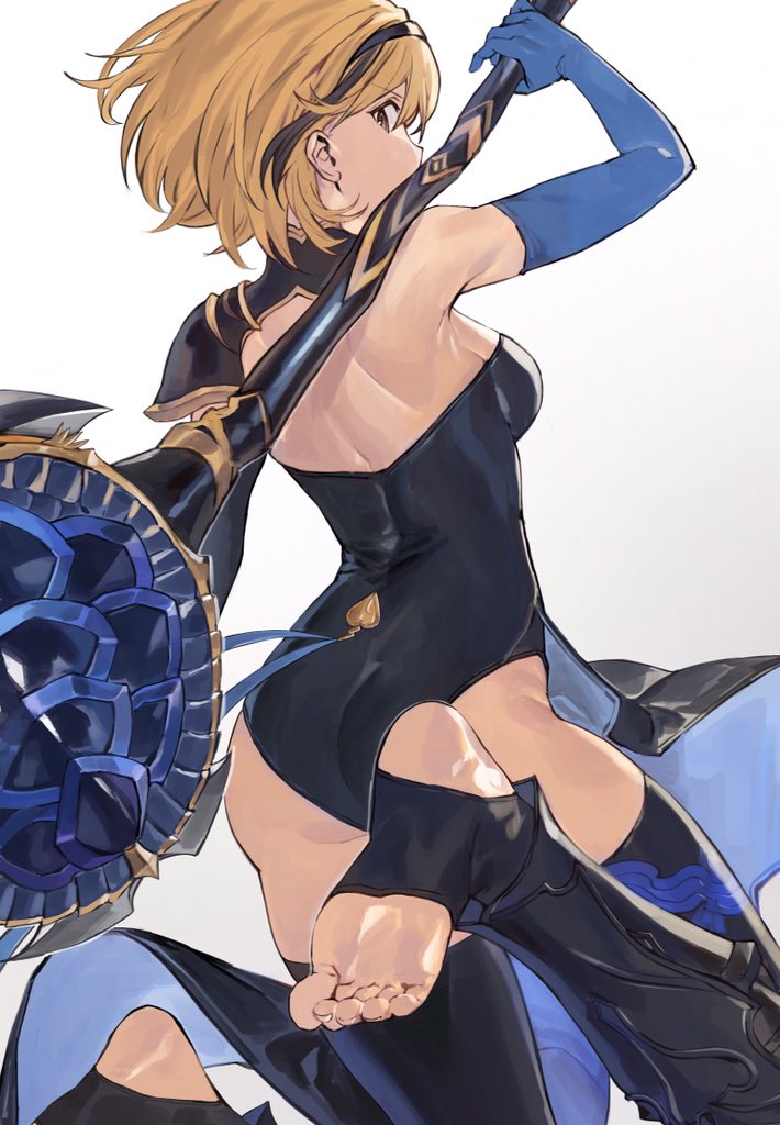1girl, aqualord's_stoutshell_(granblue_fantasy), armor, ass, back, blonde_hair, bridal_gauntlets, brown_eyes, djeeta_(granblue_fantasy), feet, from_behind, gloves, granblue_fantasy, hairband, hashibiro_kou_(garapiko_p), holding, holding_staff, looking_at_viewer, looking_back, no_shoes, pauldrons, short_hair, shoulder_armor, simple_background, single_pauldron, soles, solo, staff, stirrup_legwear, thighhighs, toe_scrunch, toeless_legwear, toenails, toes